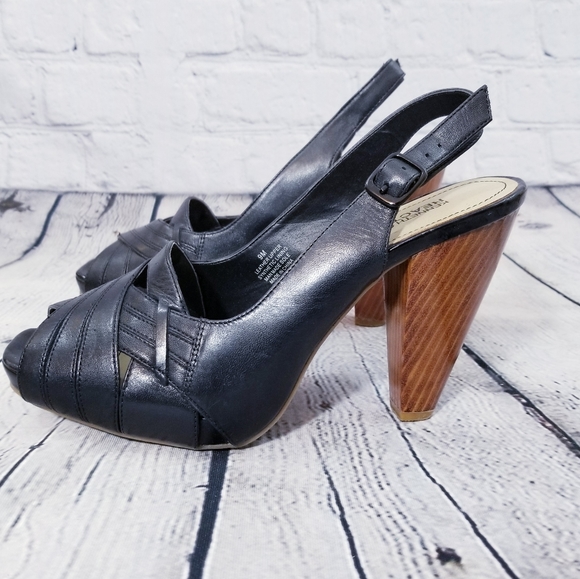 Kenneth Cole Reaction Shoes - Kenneth Cole Reaction Relation Chip, Size 9M